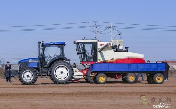 &ldquo;智慧農(nóng)機(jī)&rdquo;助力鄉(xiāng)村振興 &ldquo;無人農(nóng)場&rdquo;未來可期