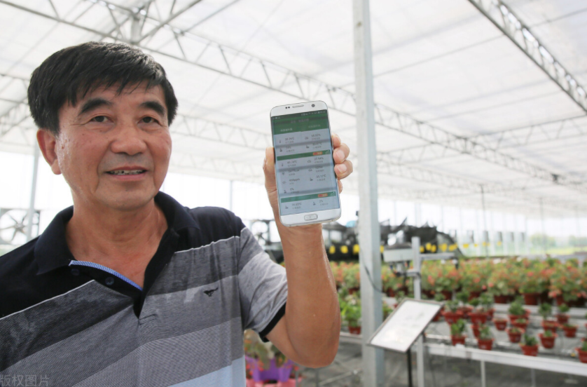 智慧農業(yè)未來:物聯(lián)網+農業(yè):連接性如何改變農業(yè)