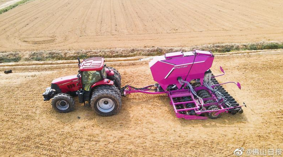 三水南山：&ldquo;巨無霸&rdquo;無人農機，炫酷亮相