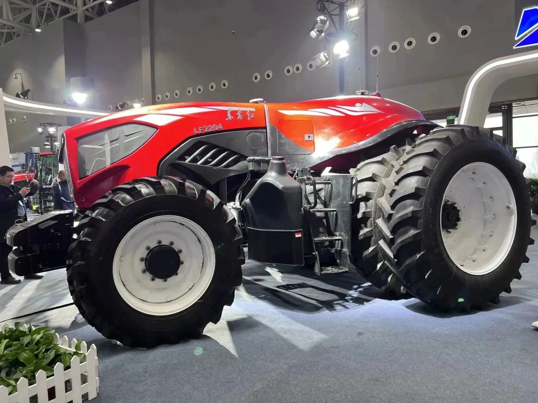 智造未來：中國(guó)一拖以智慧農(nóng)業(yè)助力萬家糧足